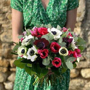 BLOOMY